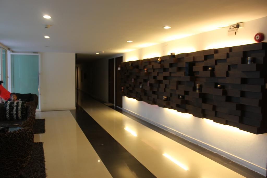 The Ocean Pearl Apartment Pattaya Bilik gambar